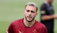 Taraftarlar ikiye bölündü : Galatasaraylı Barış Alper Yılmaz’ın yeni imajı sosyal medyanın gündeminde!