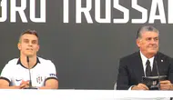 Beşiktaş'ın yeni transferi Leandro Trossard için imza töreni düzenlendi