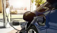 Elektrikli otomobillerde yeni bir dönüm noktası : Tavan camından elektrik üreten teknoloji nasıl çalışıyor?