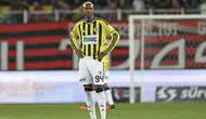 Fenerbahçe sezona mağlubiyetle başladı! Gençlerbirliği'nden 2-1'lik zafer