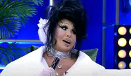 Bülent Ersoy konserinde çocukları mutlu etti