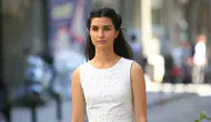 Tuba Büyüküstün ve Derya Pınar Ak arasında ne oldu ? İkili arasında gerginlik mi var ?