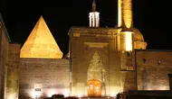 Hunat Hatun kimdir? Tarihsel rolü ve mirası nedir?