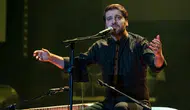 Sami Yusuf'tan Türkiye'de ilk kez seslendireceği 'Zahid Bizi Tan Eyleme' şarkısı sürprizi