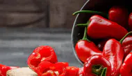 Kırmızı altının tarladaki fiyatı nedir ve Türkiye'nin hangi şehirlerine gönderiliyor?