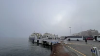 Çanakkale Boğazı'nda yoğun sis: Transit gemi geçişlerine kapatıldı