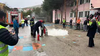 Bayburt'ta öğrencilere uygulamalı yangın güvenliği eğitimi verildi