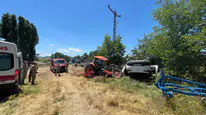 Bingöl'de kaza : Park halindeki traktöre otomobil çarptı, 1 ağır yaralı