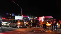 Niğde'de 3 araçlı trafik kazası : 10 yaralı