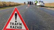 Bitlis Hizan'da trafik kazası : İki otomobil çarpıştı, 3 kişi yaralandı