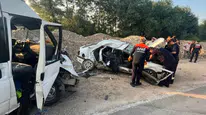 Amasya'da otomobil ile minibüs çarpıştı : Ölü ve yaralılar var