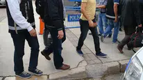 Lüleburgaz’da park halindeki araçlara taşlı saldırı : 3 şüpheli gözaltında