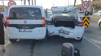 Eyüpsultan’da 4 aracın karıştığı kazada 2 kişi yaralandı