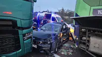İstanbul-İzmir Otoyolu'nda 7 araçlı zincirleme kaza : 11 yaralı