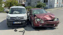 Samsun İlkadım'da kaza : Baba ve 12 yaşındaki oğlu yaralandı