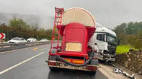 Düzce-Akçakoca kara yolunda tır makasladı