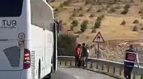 Şanlıurfa'da tur otobüsü ile ticari araç çarpıştı : 1 ölü