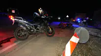 Kırıkkale'de motosiklet trafik levhasına çarptı : 2 yaralı