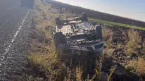 Şanlıurfa'da otomobil şarampole devrildi : 2'si çocuk 4 yaralı