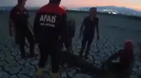 Kahramanmaraş’ta köprü altında çamurda mahsur kalan vatandaş ekiplerce kurtarıldı