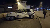 Isparta Yalvaç'ta İki Otomobil Çarpıştı: 3 Yaralı