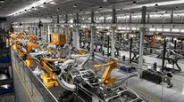 Otomotiv devinde kriz büyüyor : Çalışanları şaşkına çeviren karar