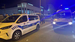 Diyarbakır'da düğün salonunda iki grup arasında kavga : 5 yaralı