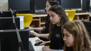 830 bin kişiye kodlama ve yapay zeka eğitimi