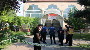 Kayseri’de kan donduran cinayet! Namaz kılan adamın boğazını kesti