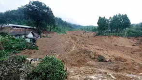 Endonezya'da toprak kayması faciası: 8 kişi öldü, 82 kişi kayıp!