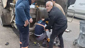 Bursa’da feci kaza: İki araç arasında sıkışan belediye işçisi hayatını kaybetti