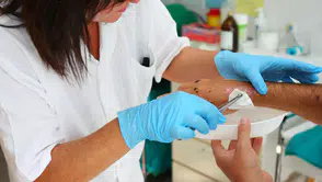 Neden bazı yaralar iyileşmez? Bilim insanlarından şaşırtıcı keşif