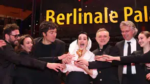 Özgü Namal'ın "Altın Ayı" mutluluğu