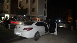 Antalya'da faciadan dönüldü : Seyir halindeki aracın sürücüsü bayıldı