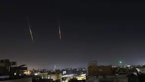 İran'dan İsrail'e yeni füze saldırısı : Tel Aviv'de sirenler çalıyor