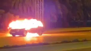 Kartal'da panik anları : Seyir halindeki araç alev alev yandı