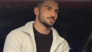 Alper Temel, Yakışıklı Mısırcı olarak İstanbul’da nerede mısır satıyor?