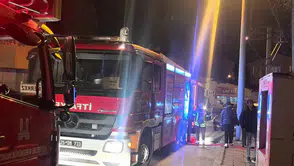 Erzurum'da metruk binada yangın çıktı