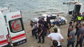 İznik Gölü'nde kaybolan 2 gencin cansız bedenine ulaşıldı