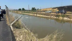 Aydın'da otomobil sulama kanalına devrildi : Anne ve 2 çocuğu kurtarıldı