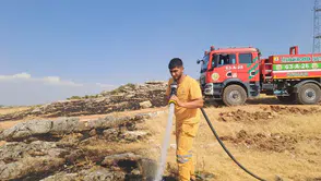 Diyarbakır'da örtü yangını : 400 dönüm alan küle döndü