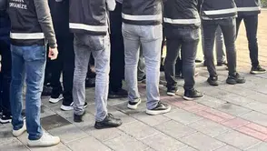 İzmir'de uyuşturucu operasyonu : 13 bin 442 sentetik ecza ele geçirildi, 4 tutuklama