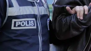 İzmir'de FETÖ operasyonu : 21 şüpheli gözaltına alındı