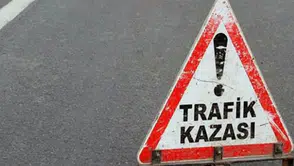 Yol kenarında epilepsi krizi geçirdi : Seyir halindeki otomobile çarptı