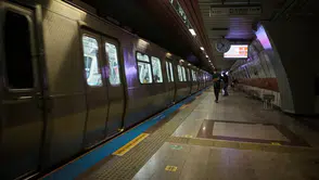 Metro İstanbul'da Yoğun Yağış Nedeniyle Sefer Saatleri Uzatıldı