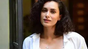 Annemizi Saklarken Handan kimdir? Hande Doğandemir kim, kaç yaşında ve nereli?