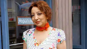 Yasemin Yalçın Kimdir? Türk Tiyatrosunun Önemli İsimlerinden Biri Olarak İz Bıraktı