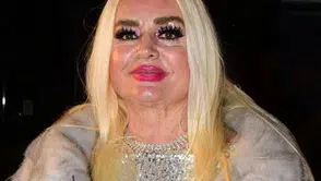 Yeşilçam'ın Afrodit'i Banu Alkan 17 Yaş Küçük Sevgilisiyle Evleniyor