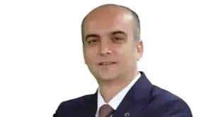 Uygar Oturakdaş kimdir? Biyografisi ve mesleki hayatı hakkında bilgiler