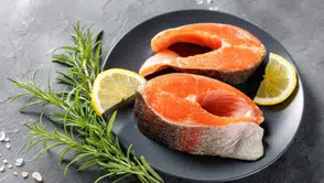 Somon pişirirken dikkat edilmesi gerekenler: Vahşi ve çiftlik somonu arasındaki farklar neler?